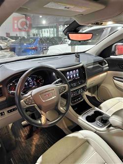 جي ام سي اكاديا